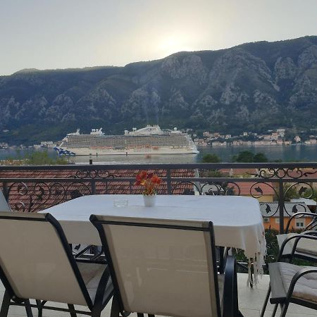Apartments Zenit Kotor Exterior photo