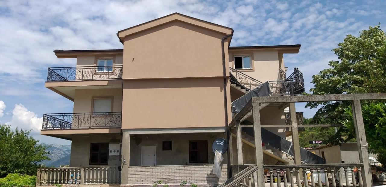 Apartments Zenit Kotor Exterior photo