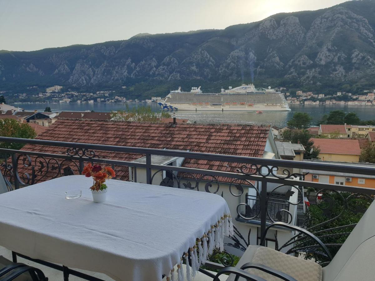 Apartments Zenit Kotor Exterior photo